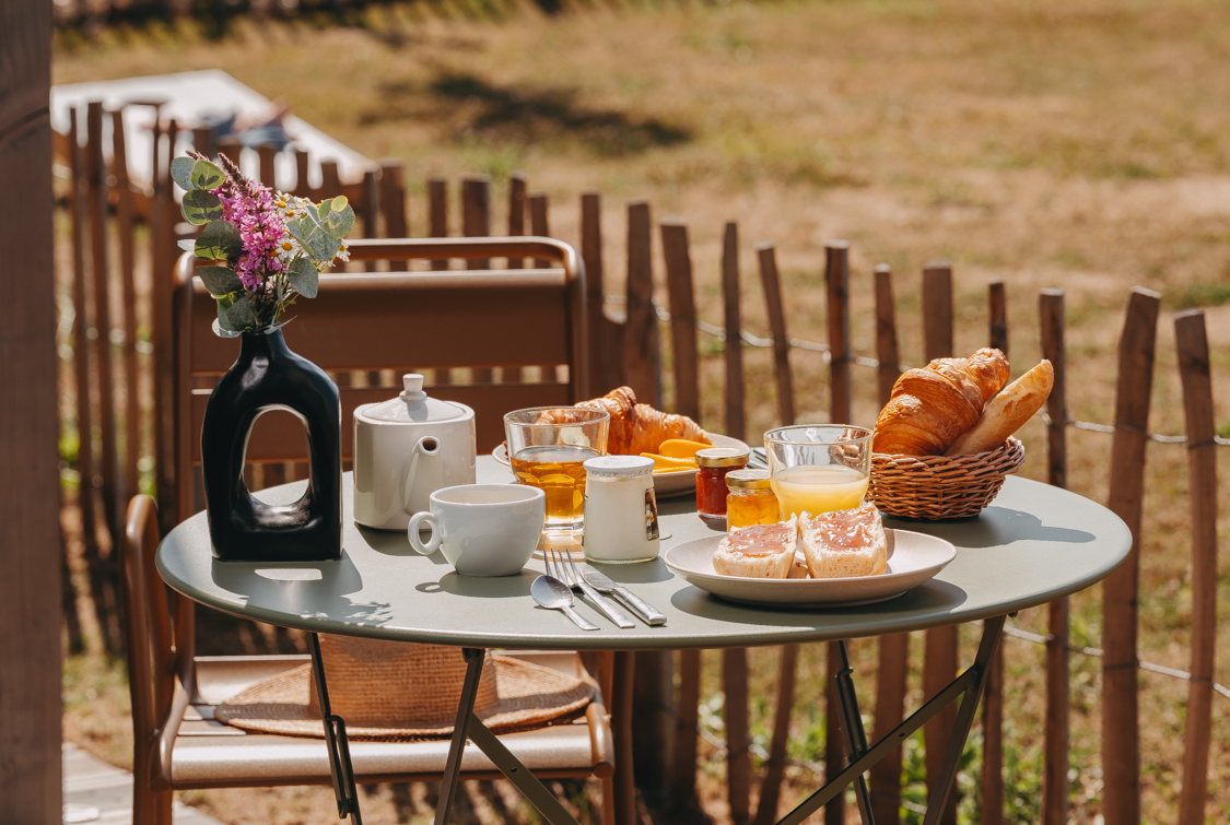 PETIT DEJEUNER TERRASSE VERSAILLES